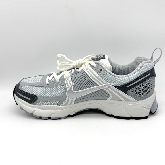 Nike Vomero 5 Platinum Metallic Shoes Sz 7Y / 8.5 W Gray White New HF6998-002 - Picture 6 of 11